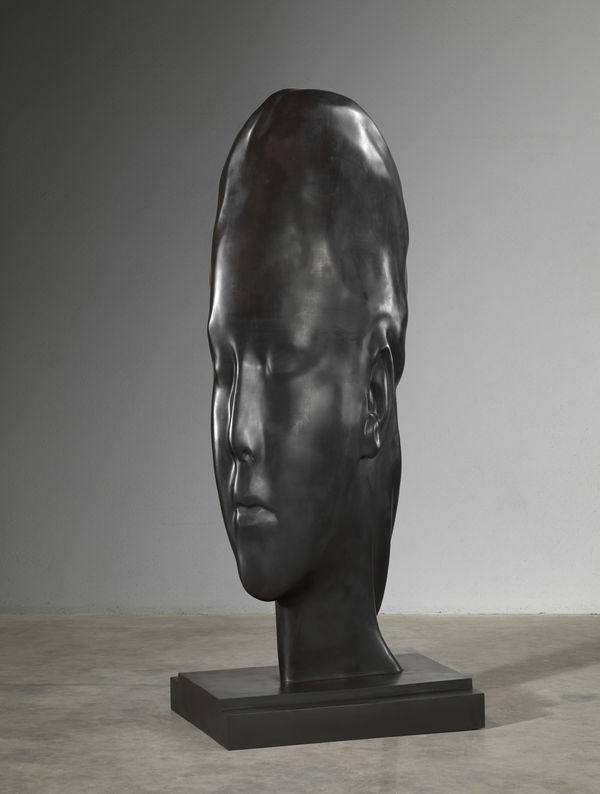 Jaume Plensa Chloe in Barcelona, 2014 Bronze 83.5 x 27.5 x 35 inches (212 x 69 x 89 cm) Edition of 5