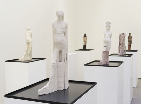 Installation view of AMNESIA, Galerie Nathalie Obadia, Paris, 2021