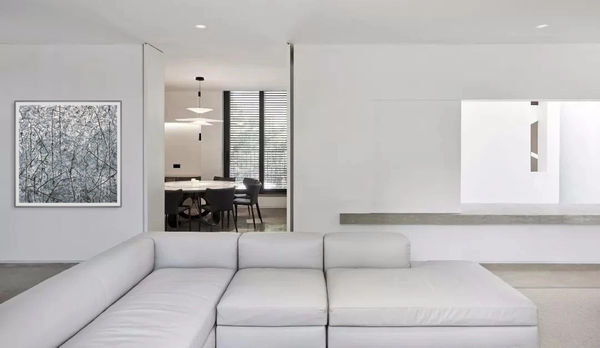 Huang Guanyu 黃冠餘 Ripples 漣漪 , 2006 USD 145,000 Enquire