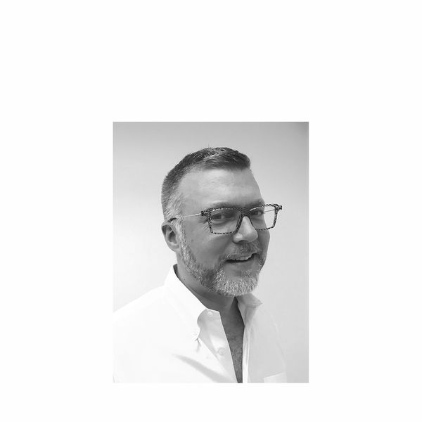 Greg Manuel He/him/his Greg is an independent curator with over 20 years experience in the art world including 12 years working at one of the most successful contemporary galleries in Canada. He is Co-Director of CArt Caribbean Art Fair and is currently a member of the Curatorial Advisory Committee for BAND Gallery (Toronto CA).