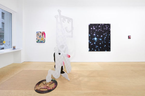 Hotu-Puku, The Devourer of Travelers (Constellation Draco), 2025, glitter, Cook Island black pearls, Japanese fresh water pearls, acrylic, jewellery wire and mixed media, 40 x 30”