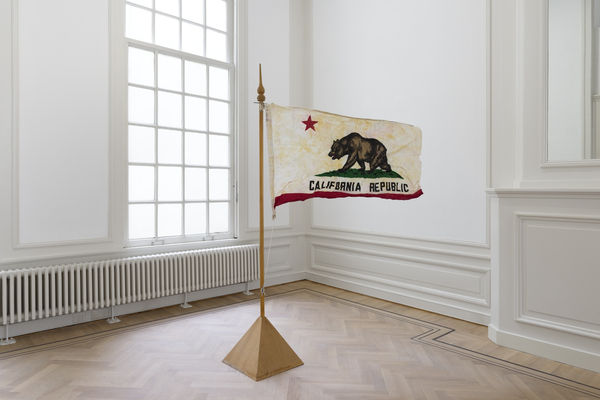 Bearable Lightness Of Being Grimm Keizersgracht 241 Installation View 02