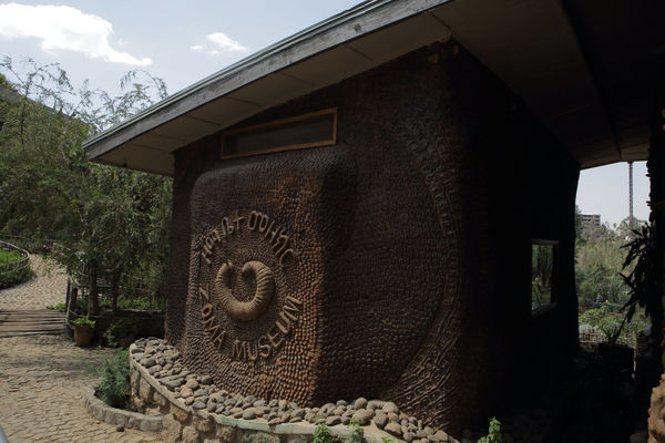 Zoma Museum - A film profiling Ethiopian artist Elias Sime and curator Meskerem Assegued