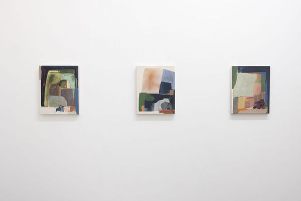 Install photo of Seonna Hong's solo exhibition "Cognitive Dissonance"