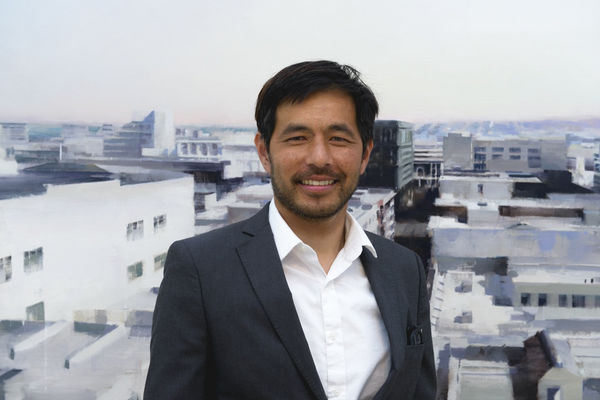 Portrait of artist Kim Cogan