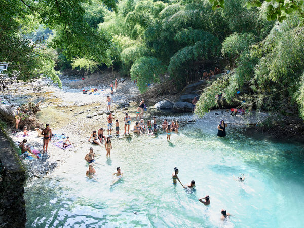 Massimo Vitali photograph of swimmers in Tuscany