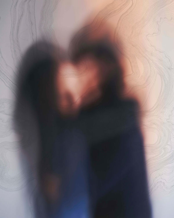 long exposure portrait of man and woman with Pointillist dot patterns overlaid, by Sebastiaan Bremer