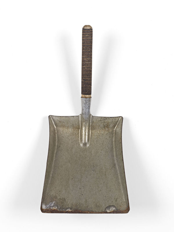 Voewood 2009 sunlight on wood with metal 48.5 x 22 x 23 cm