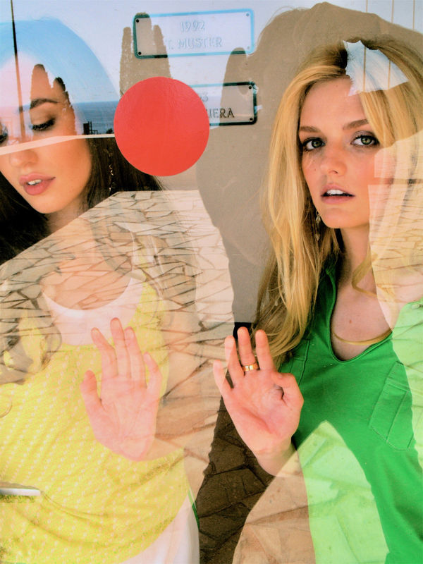 Hubertus Hohenlohe Lizzx Jagger & Lydia Hearst, Monte Carlo, 2006 Photography 120 x 85 cm Series: Portraits