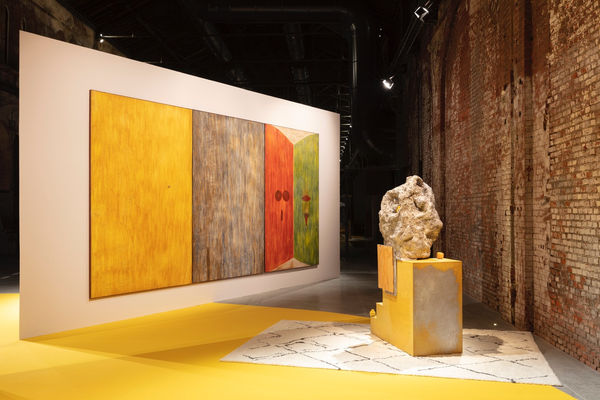 Rachel Harrison Kouros Descends Stairs, 2008. Francesco Clemente Miele, Argento, Sangue, 1986.