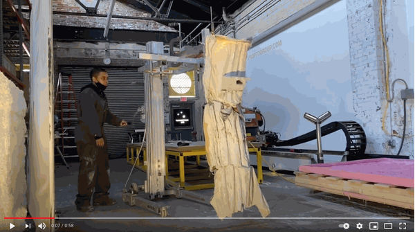 Assisting artist Chiffon Thomas