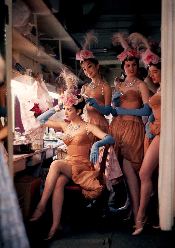 Henri Dauman, Blue Gloved Performers, NYC, 1960 (Click for details), 2024