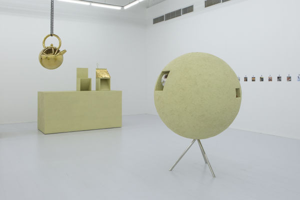 YU HONGLEI exhibition view, Fat Mouse, Antenna Space, Shanghai, 2014