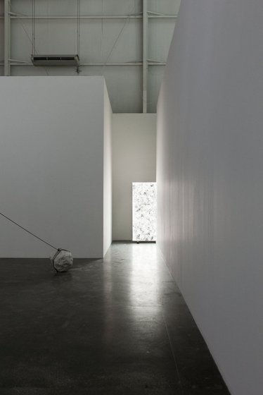 Adel Abidin, Mass, 2013