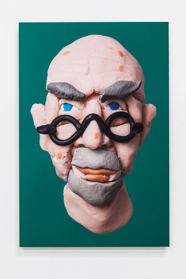 Hamra Abbas Close, 2014