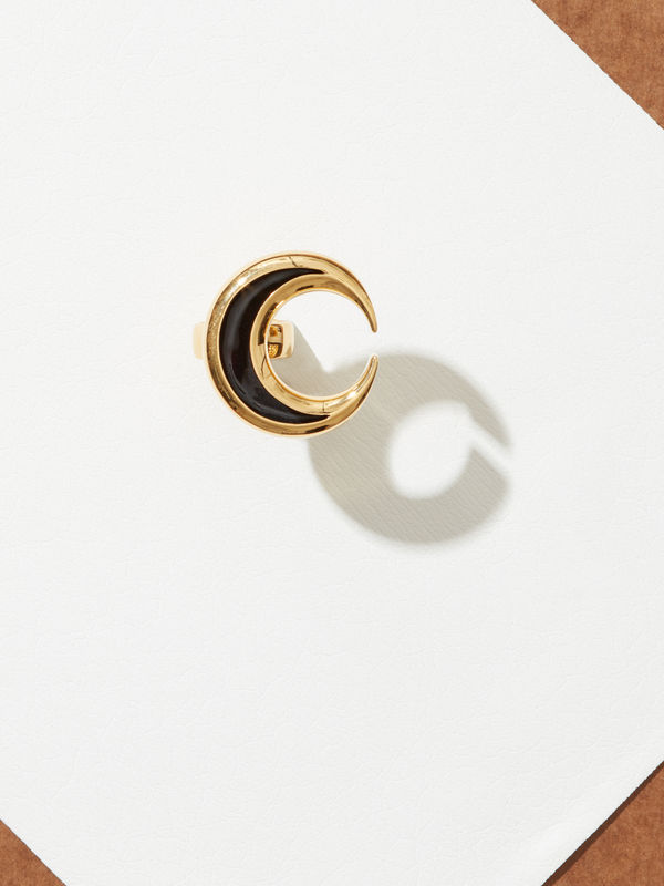 Anish Kapoor, Crescent Ring, Form V, 2004. 22k yellow polished exterior with violet enamel interior. Incised with the artist's signature, numbered & hallmarked, 4.0 x 3.8 x 1.0 cm, 55g, edition of 10 + 4 AP in collaboration with Louisa Guinness.