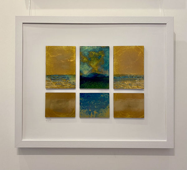 Abstract art in gold