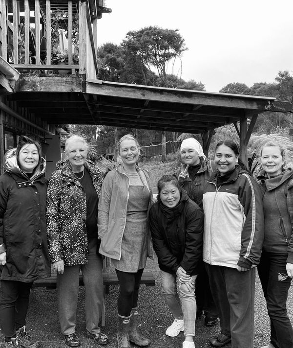 00002Native Nz Floristry Velskov Mamakan