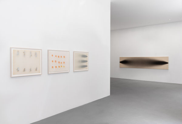 Installation View Michael Venezia Spray Paintings 2023 Dirk Tacke 19 Von 55