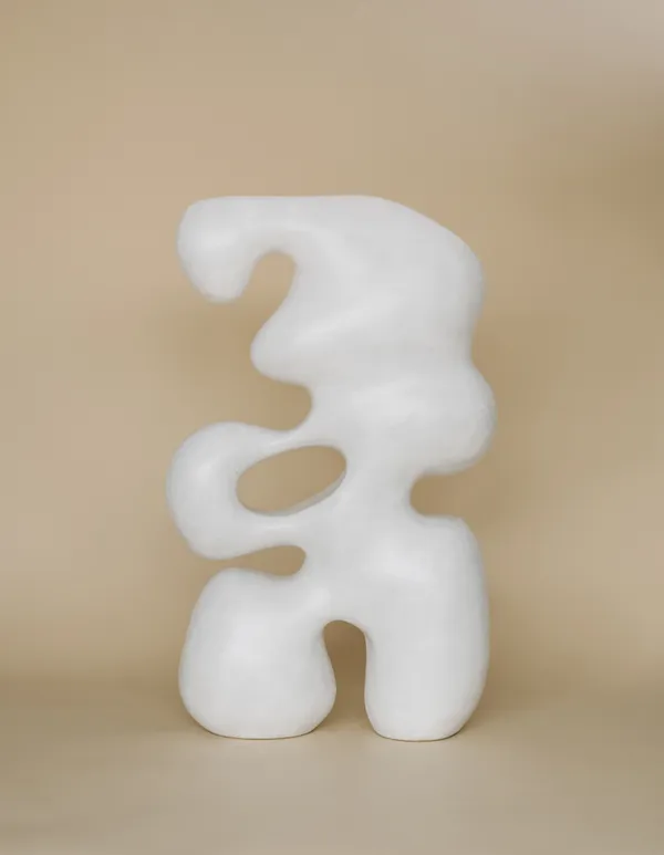 Queen | 22 x 13.5 x 6.5 inches