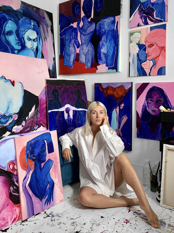 AMY BEAGER, @AMYBEAGER