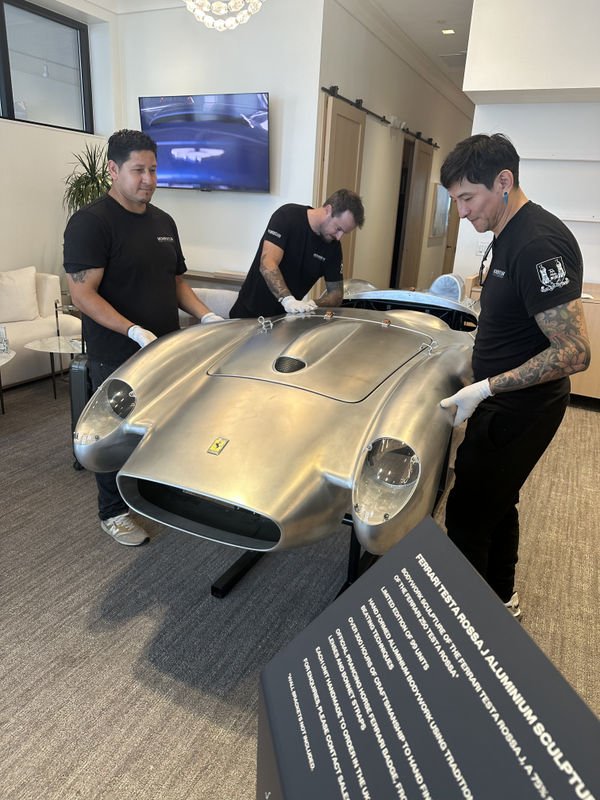 Sculpture install Miami Beach