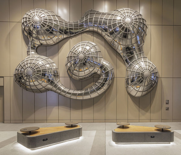 Claire Healy & Sean Cordeiro The Magic Circle, 2024 polished stainless steel panels 9.2 m x 5.8 m x 1 m Commissioned by Macquarie Group for Sydney Metro Martin Place, built by UAP