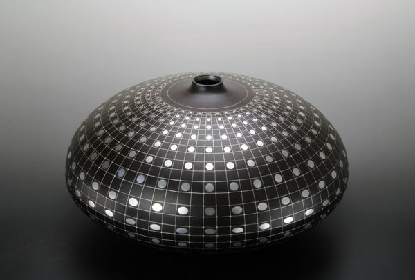 Hara Satoshi, Flower Vessel with Dot Design, 2025