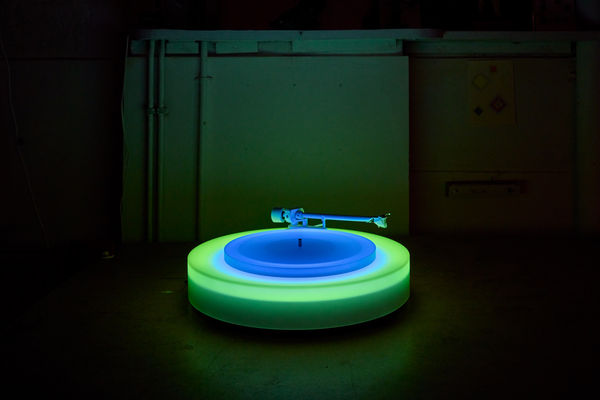 Brian Eno Turntable Ii 2024 Brian Eno Courtesy Paul Stolper Gallery Photography Luke Walker 2024 01 84 Low Res