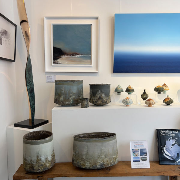 Right Hand Wall Hang P Wearing G Swindell