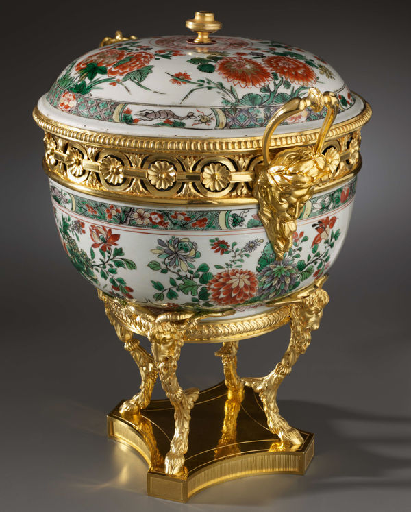 Henry Dasson, A bowl with lid, by Henri Dasson, Paris, date 1885