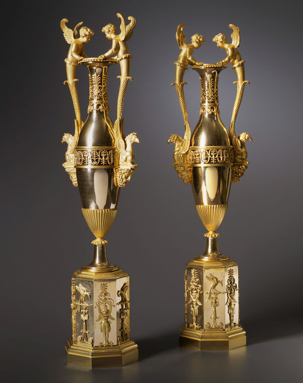 Claude Galle (attributed to), A pair of Empire vases “aux amours” attributed to Claude Galle, Paris, date circa 1805-10