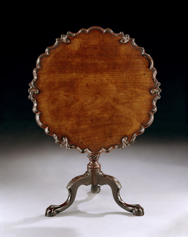 A GEORGE III MAHOGANY TRIPOD TABLE, English, circa 1760