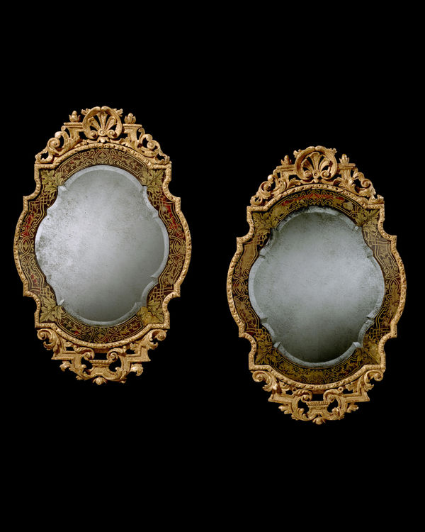 A PAIR OF WILLIAM AND MARY MIRRORS, English, circa 1695