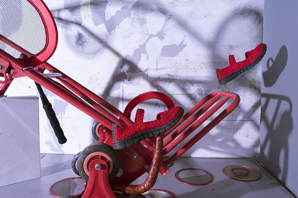 Eden Hawkins, Extra Light Shoe