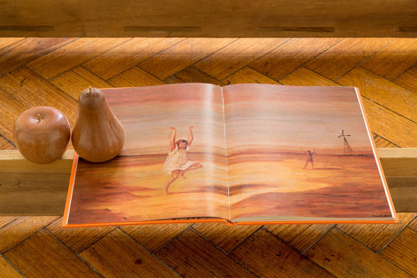 Lou Hubbard, Unstable Table, 2005 (detail)