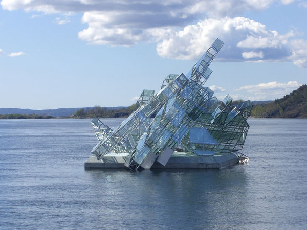 she lies installation image