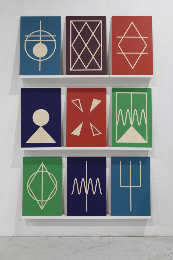 Vue de l'exposition "Printed" à l'atelier TCHIKEBE à Marseille, dans ses nouveaux locaux de la rue Duverger avec des éditions inédites de Claude Closky, Anne-Valérie Gasc, Jean-Luc Moulène, Bruno Peinado et Julien Prévieux.