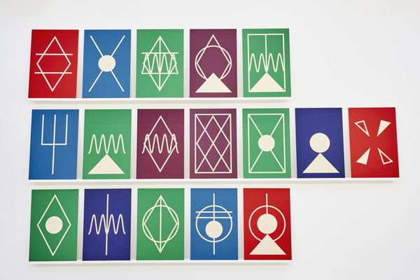 Vue de l'exposition "Printed" à l'atelier TCHIKEBE à Marseille, dans ses nouveaux locaux de la rue Duverger avec des éditions inédites de Claude Closky, Anne-Valérie Gasc, Jean-Luc Moulène, Bruno Peinado et Julien Prévieux.