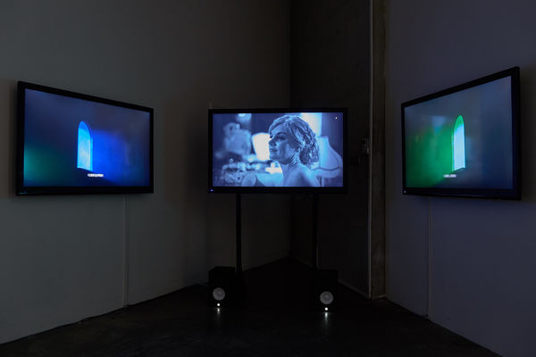 We are bound to meet: Chapter 1. Many wounded walk out of the monitor, they turn a blind eye and...