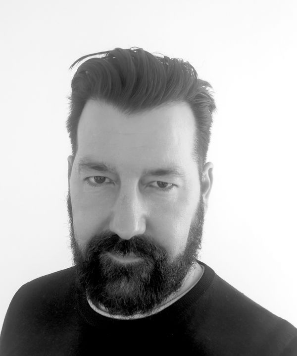 Albes-Nicoux Hugues, Founder & director