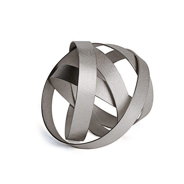 Ute Decker Arm A0411 1 Recycledsilver Orbitwide Photo Elke Bock 1080