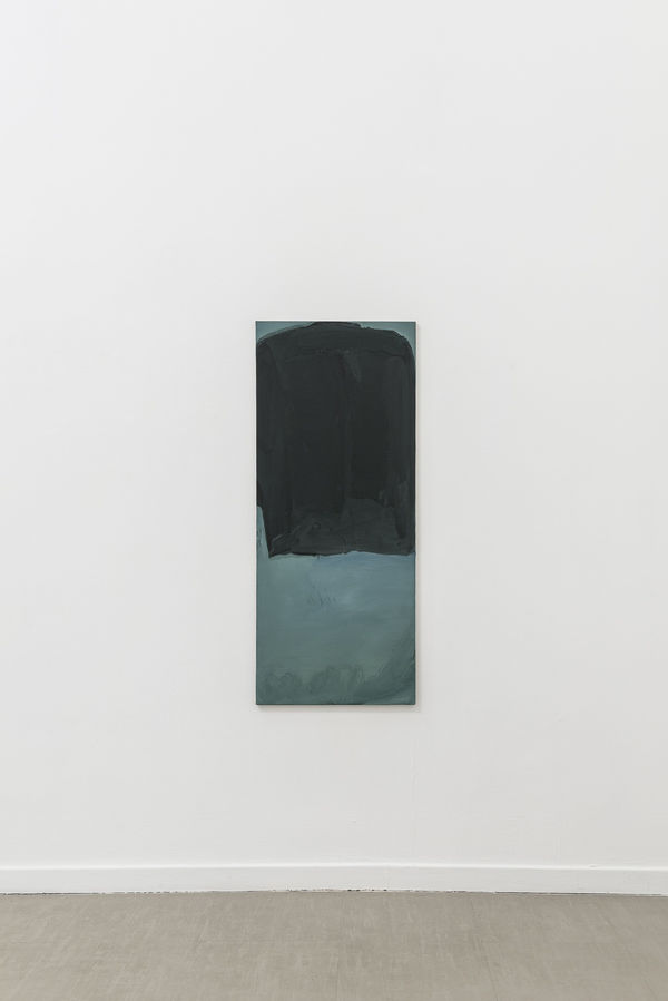 Michele Tocca, Drying shirt, 2020 oil painting on canvas cm 120 x 55 Ph. Sebastiano Luciano