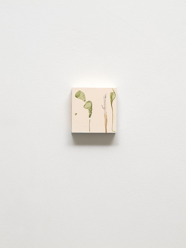 Ci sono sempre i fiori per chi vuole vederli (after Henri Matisse, painter), 2024, Polaroid emulsion and acrylic on panel, cm 10 x 10 x 4. Ph Dario Lasagni