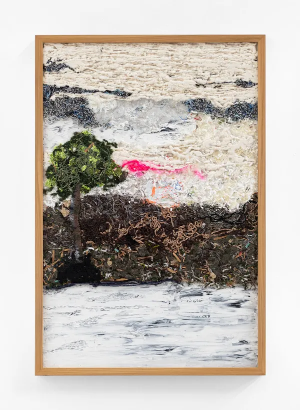 Laura Villarosa Sem título, 2026 Fios, resina e aquarela 106 x 70 cm