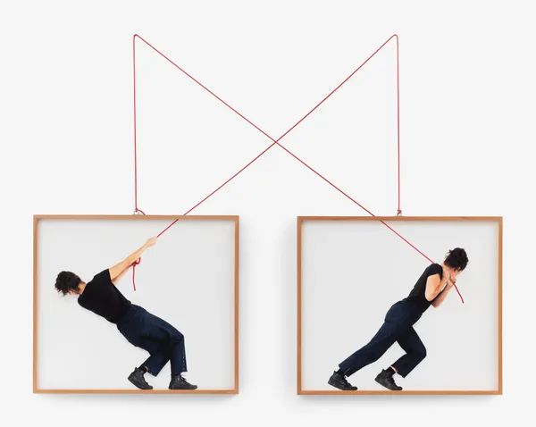 Celina Portella Autônoma, 2026 Fotografia e corda 68 x 180 cm