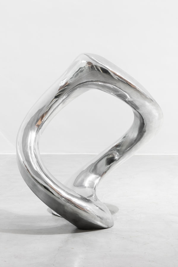 Rizza Bézier II, 2025 Aluminum casting 120 x 116 x 92 cm