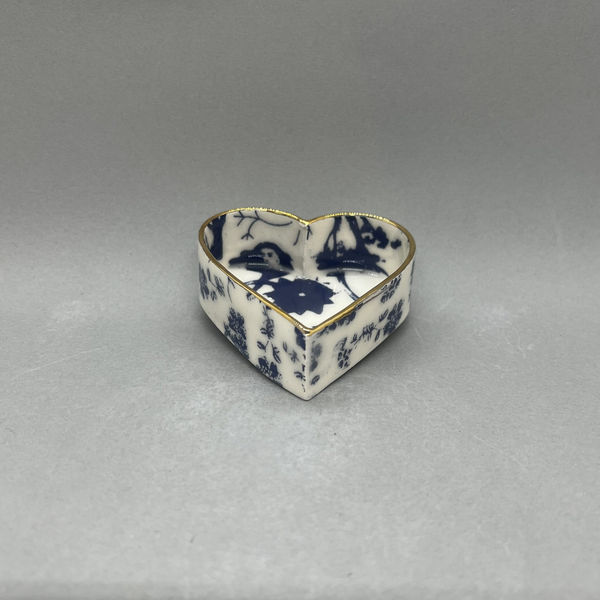 Janine Roper heart shaped tray with blue floral design and gold rim