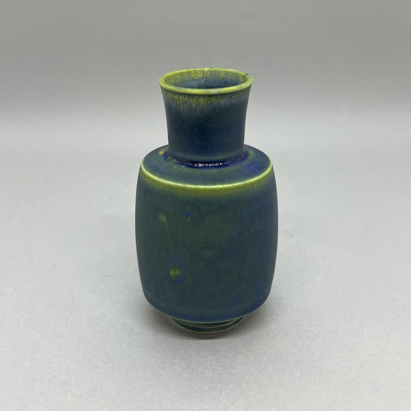 Yuta Segawa miniature vase in an urn shape with a deep blue & green speckled glaze