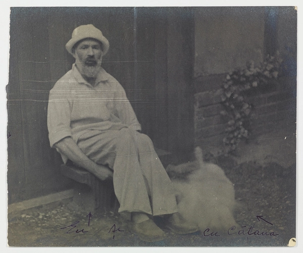 Constantin Brancusi, Autoportrait avec chien (Self-Portrait with Dog), c. 1925